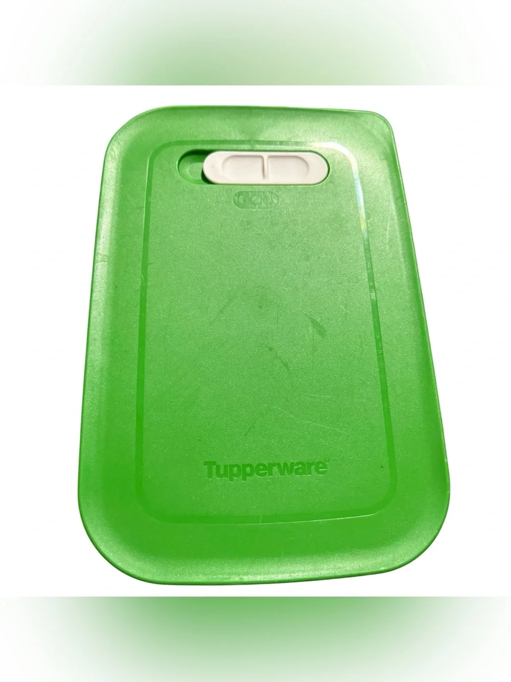 Tupperware FridgeSmart Fruit Vegetable Storage Container 1-3/4 qt. 7291